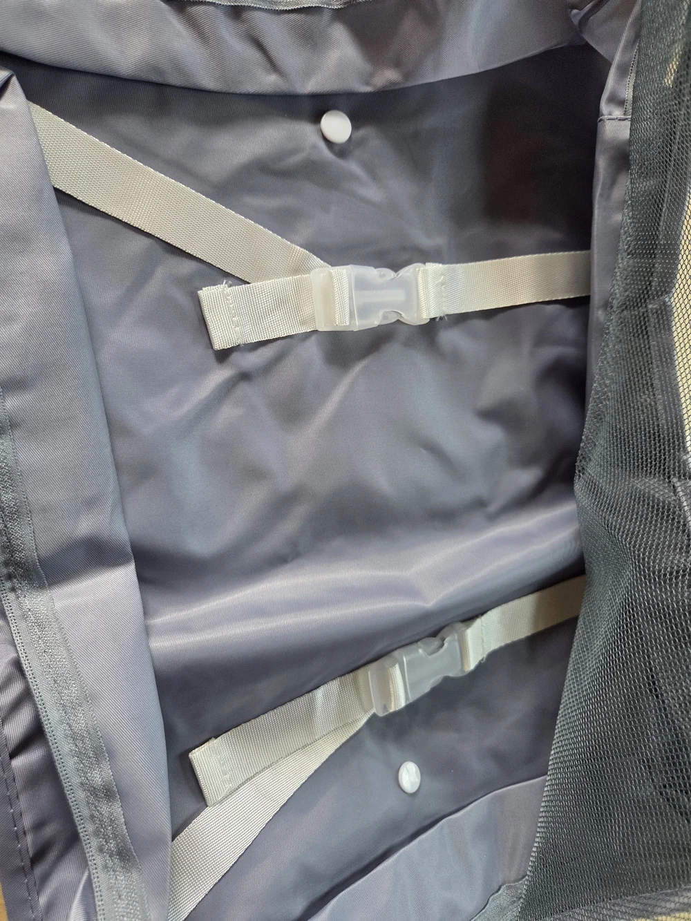 🍍 Mesh Garment Bag Organizer